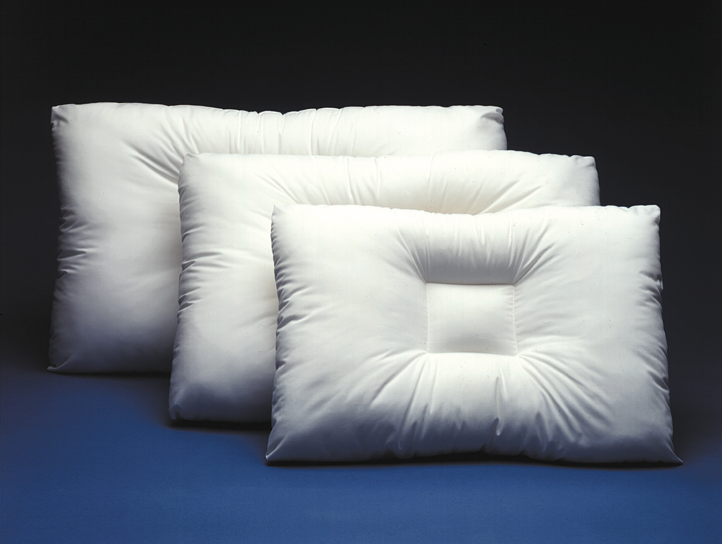Купить подушку в саратове. Подушка. Мебельные подушки. Подушка для дивана. Дизайнерские подушки.
